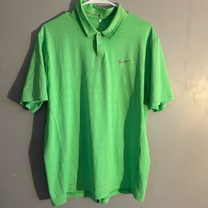 Tiger Woods, green polo. Size large